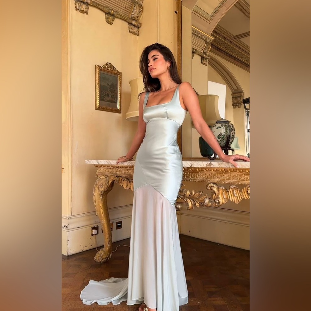 NWT HOUSE OF CB
Vittoria Paneled Satin & Chiffon Gown In Aqua size M
